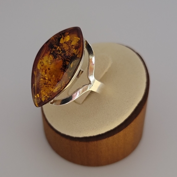 Sterling silver and baltic amber ring - Picture 3 of 3